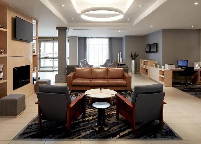 Fairfield by Marriott Montreal Airport