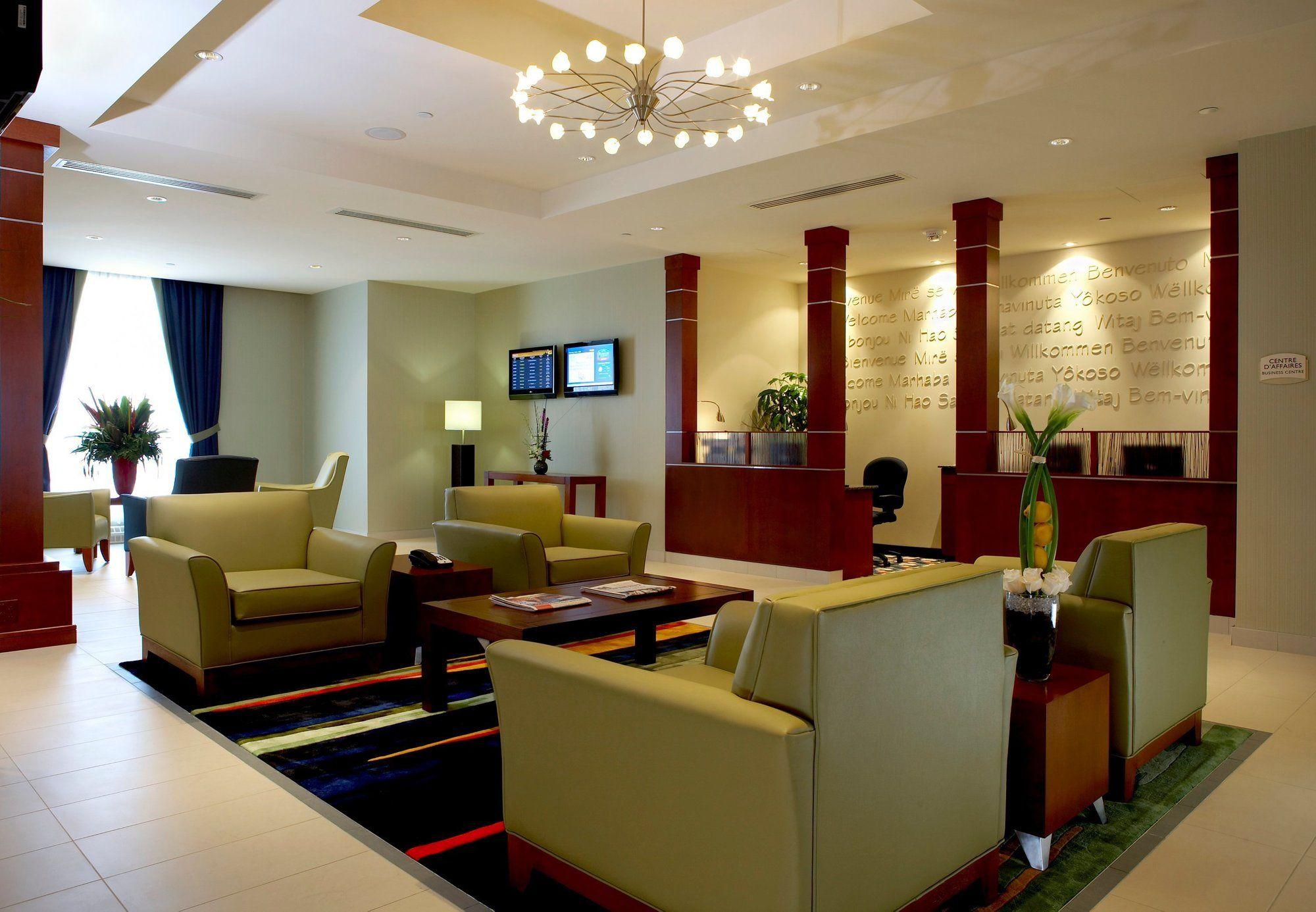 Fairfield & By Marriott Montreal Airport 3*