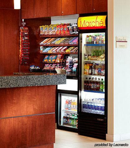 Fairfield & By Marriott Montreal Airport Hotel 3*